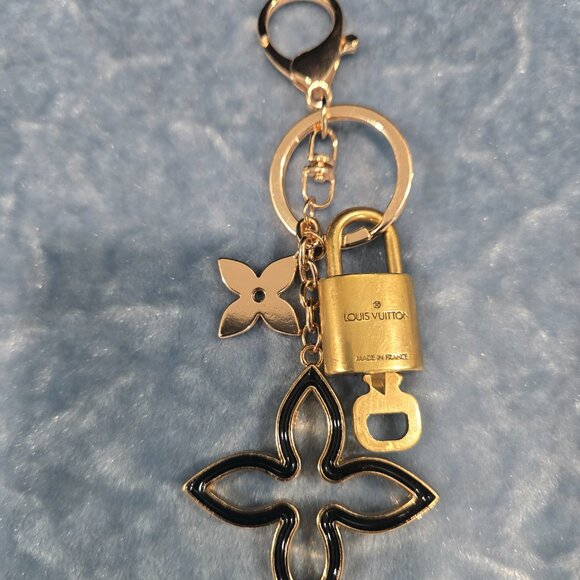 Authentic*LOUIS VUITTON* Padlocks & Keys Bundle for Shannon - Picture 11 of 13